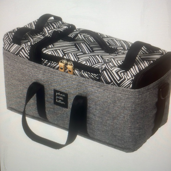 BRAND NEW Petunia Pickle Bottom inter-mix Deluxe Kit Caddy - Picture 1 of 5